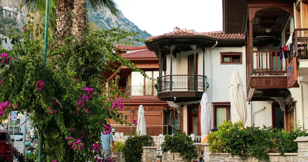 Akyaka satılık ev 